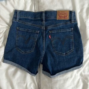 Levi’s shorts